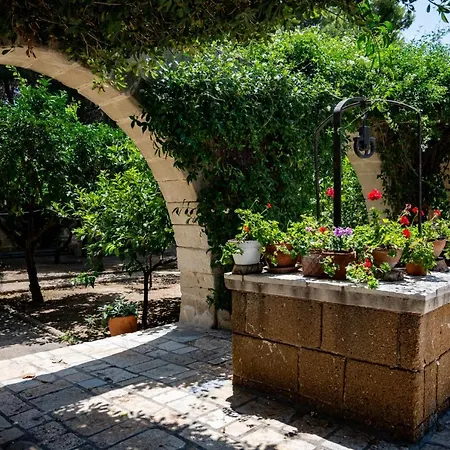 Antica Casina Di Charme 4*